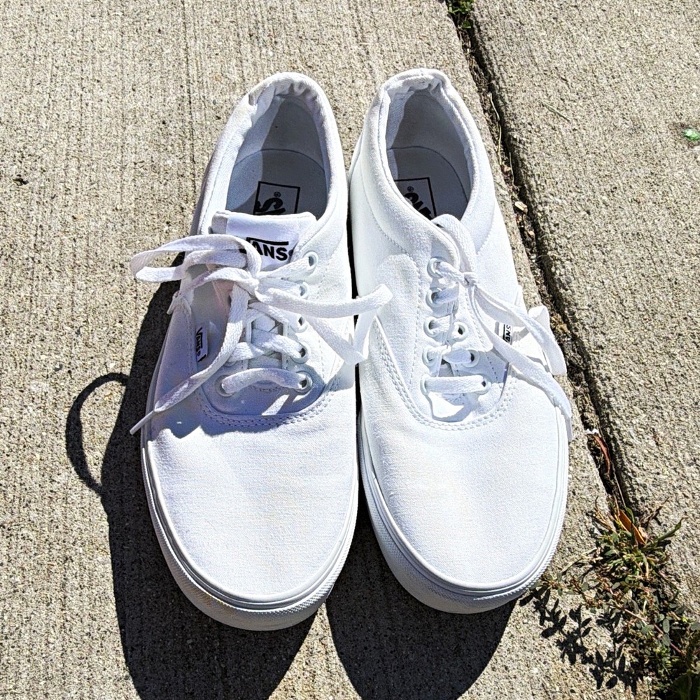 VANS Off The Wall Men's White Canvas Low-Top Lace-Up Sneakers US 10